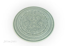 Load image into Gallery viewer, Circular Trays Diferent styles 16"