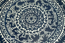 Load image into Gallery viewer, Circular Trays Diferent styles 16"