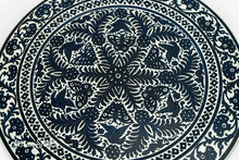 Load image into Gallery viewer, Circular Trays Diferent styles 16"