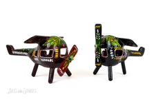 Load image into Gallery viewer, Flower planes 11"x 6"