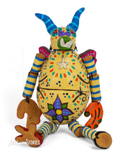 Load image into Gallery viewer, Puppets oso amarillo 20"x8"