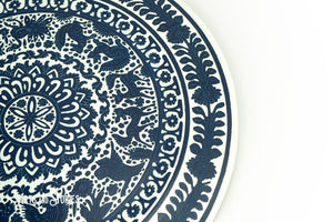 Circular Trays Diferent styles 16"