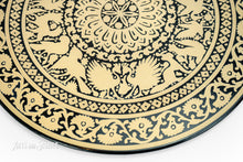 Load image into Gallery viewer, Circular Trays Diferent styles 16&quot;